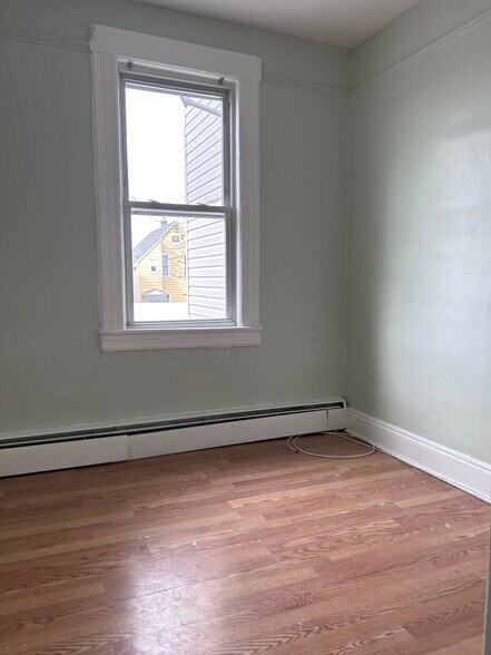 Building Photo - 195 Cambridge Ave