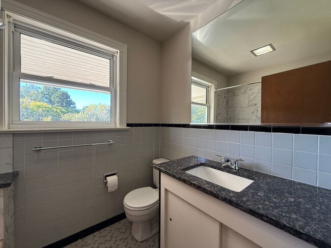 Building Photo - 3241 Harper Rd