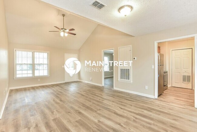 Building Photo - 3 Bedroom Pet-Friendly Home in SMYRNA, TN with Main Street Renewal