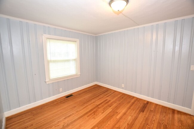 Building Photo - 160 Berryhill Rd