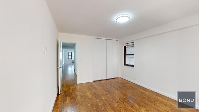 Building Photo - 405 E 56th St