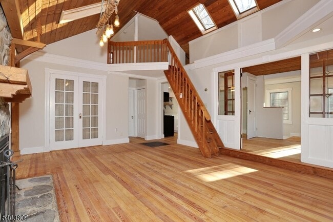 Building Photo - 140 Cupsaw Dr