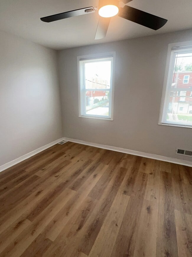 Building Photo - 3802 Lyndale Ave