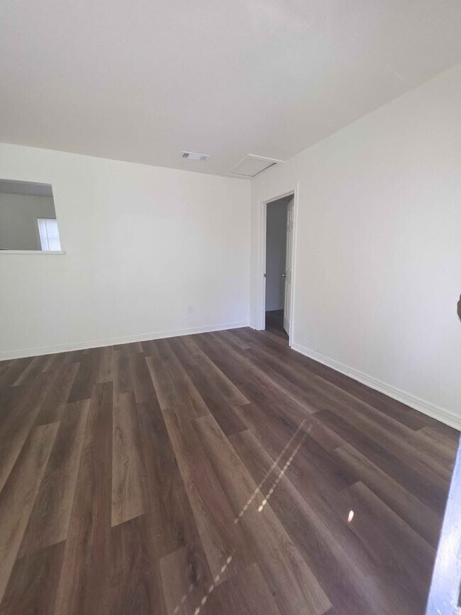 Building Photo - 3612 Bright St