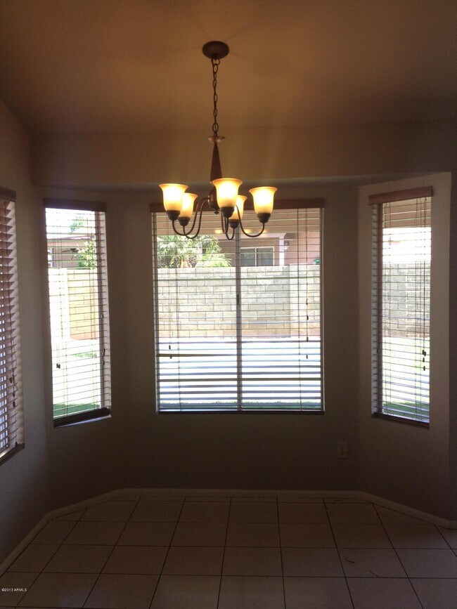 Building Photo - 7705 W San Miguel Ave