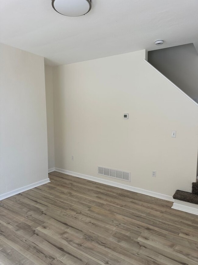 Building Photo - 941 Lamont St