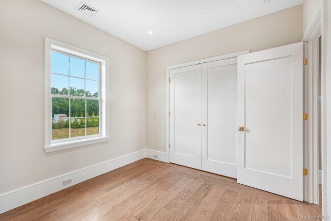 Building Photo - 1707 Marie Ln
