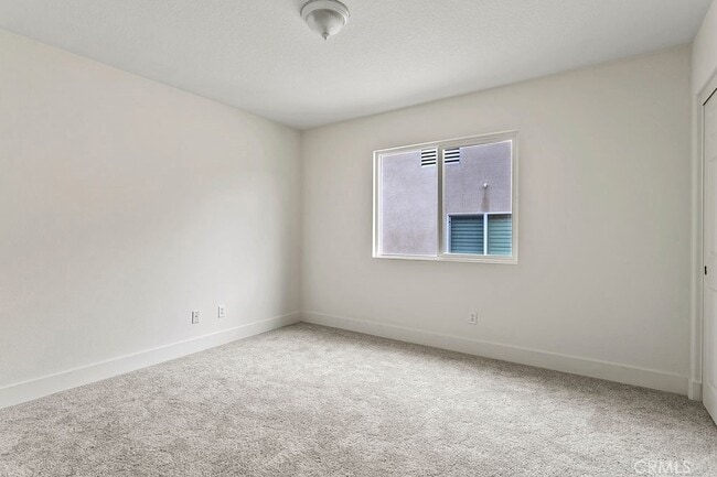 Building Photo - 27901 Glenfield Cir