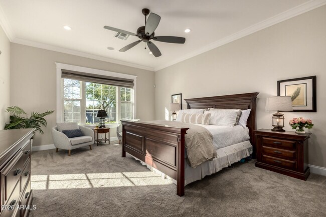 Building Photo - 2013 E Mallory St