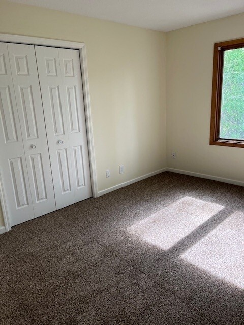 Building Photo - 3700 Westmark Cir