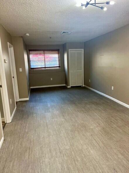 Building Photo - 35 Prospect St