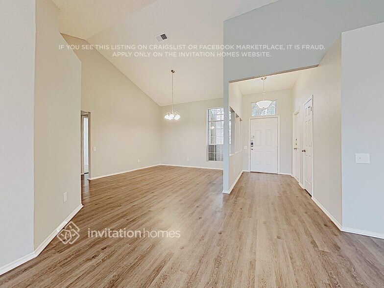 Building Photo - 5403 Signal Peak Dr
