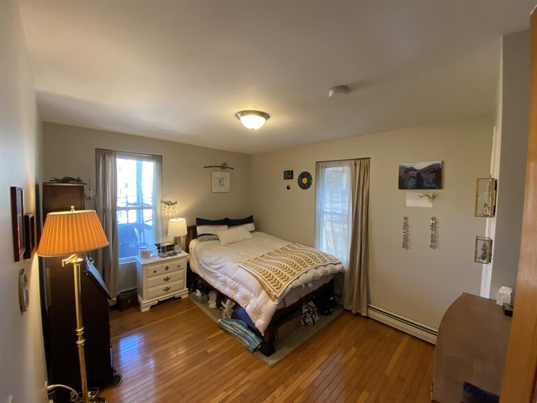 Building Photo - 348 Allston St