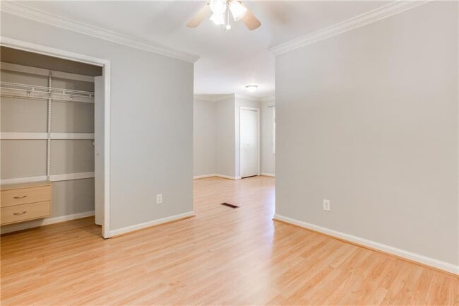 Building Photo - 1752 Beacon Hill Blvd NE