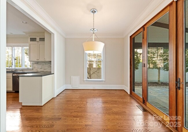 Building Photo - 3125 Pinehurst Pl