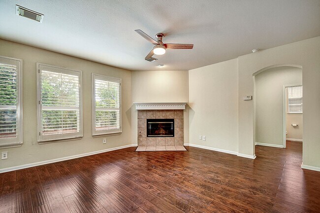 Building Photo - Beautiful and impeccably maintained traditional home located in the highly desirable Waters at Ca...