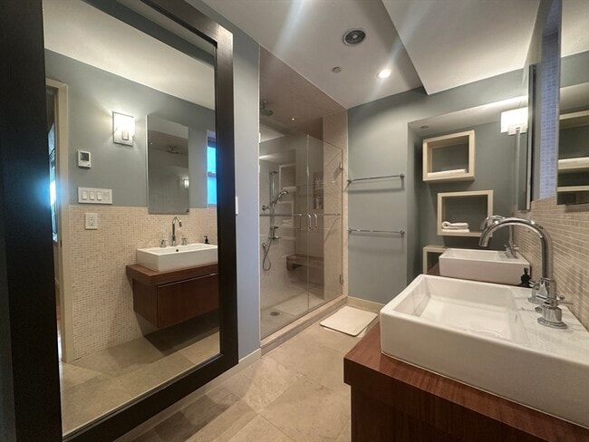 Building Photo - 90 N Washington St