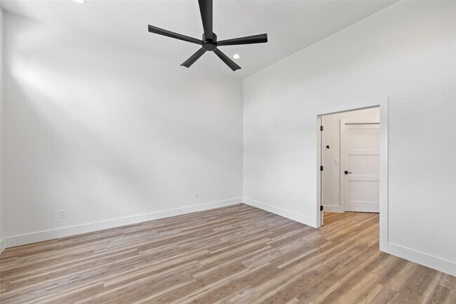 Building Photo - 11151 State Hwy 71