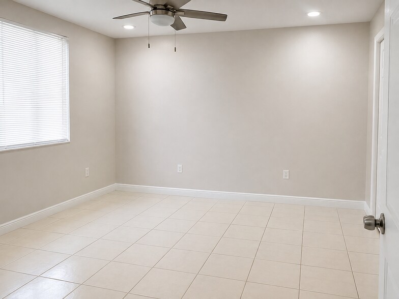 Building Photo - 4501 Fountains Dr