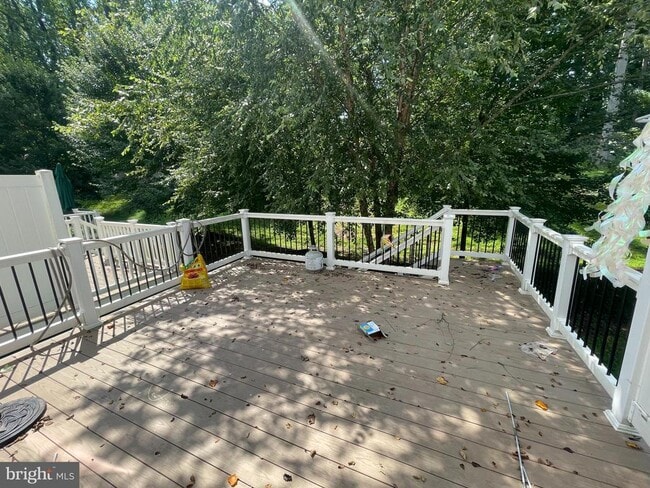 Building Photo - 6800 Green Mill Way