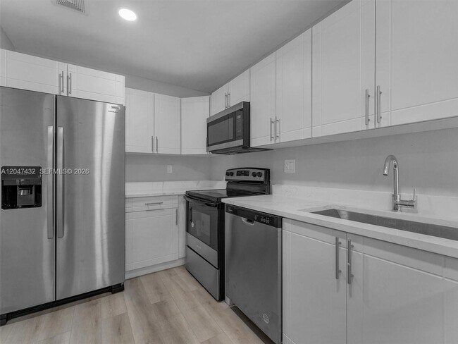 Building Photo - 10373 NW 35th St