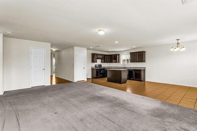 Building Photo - 133 Feverbush Dr