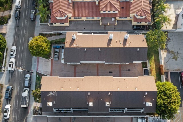 Building Photo - 2607 Vanderbilt Ln