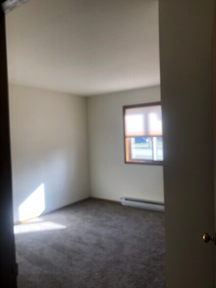 Building Photo - 142 Wolf Run