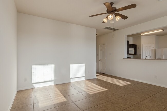 Building Photo - 4522 Park Trail Ln