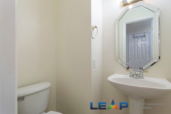 Building Photo - Beautiful home in Hurst-Euless-Bedford ISD