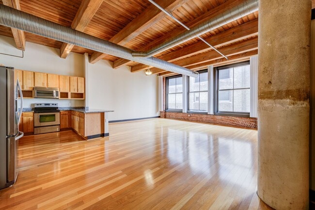 Building Photo - 1113 Washington Ave