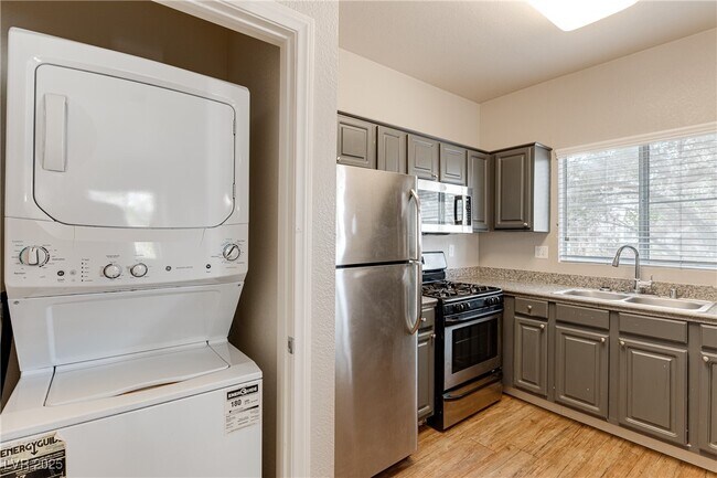 Building Photo - 5250 S Rainbow Blvd