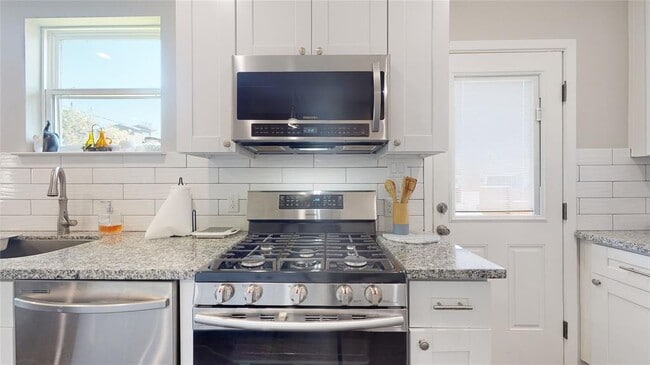 Building Photo - 1201 Northwood St