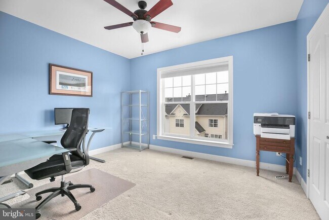 Building Photo - 568 Marina Landing Ln