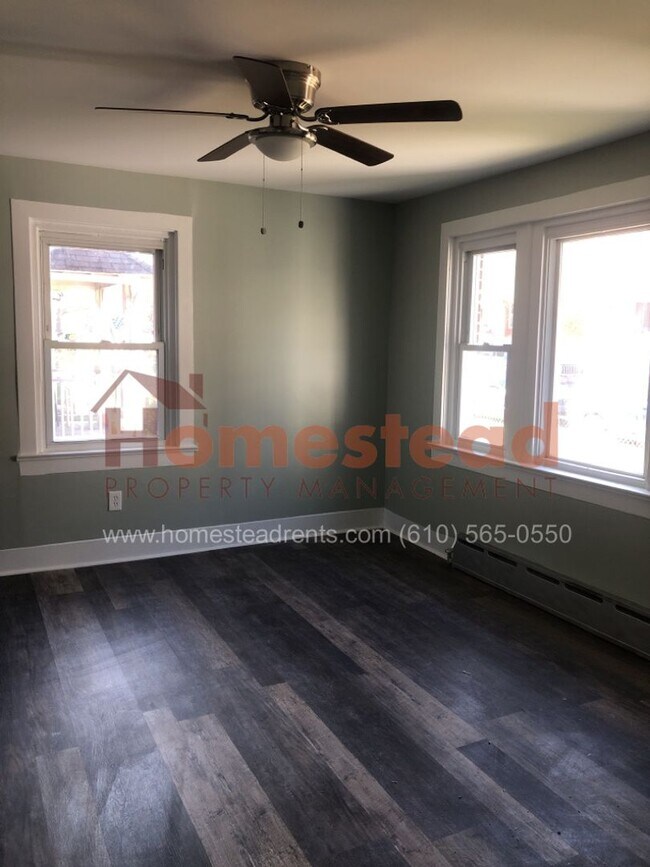 Building Photo - 3 BEDROOM LINWOOD HOME!