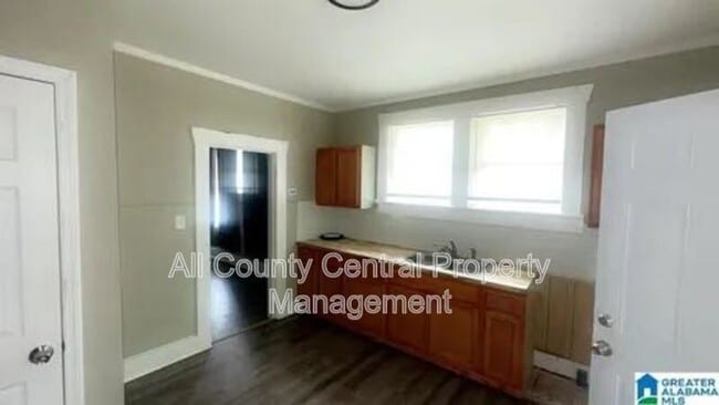 Building Photo - 775 81st Pl S