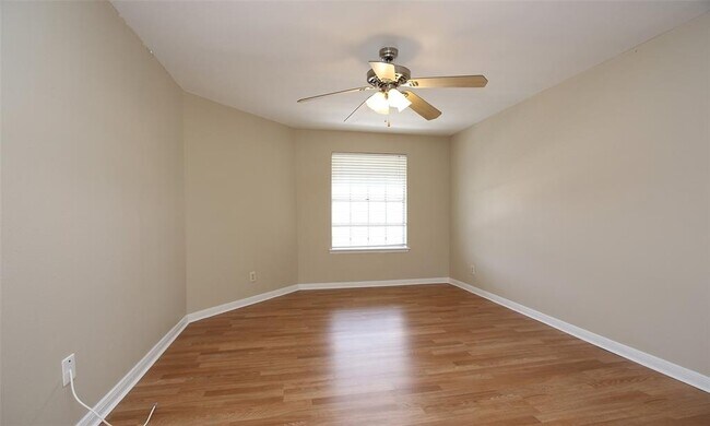 Building Photo - 8787 Brae Acres Rd