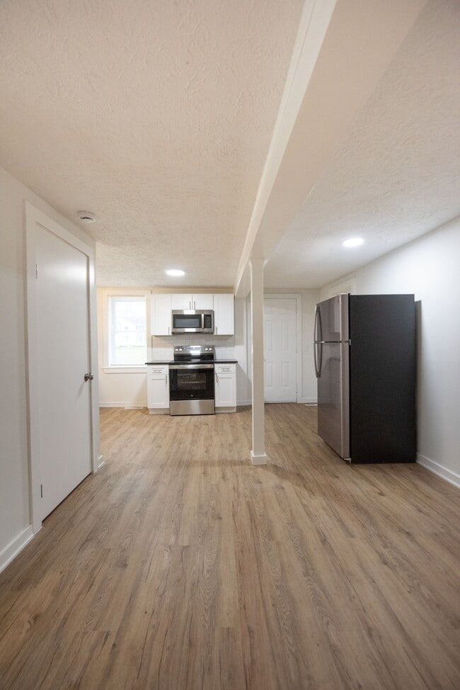 Building Photo - 16781 Akron St