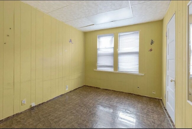 Building Photo - 5111 W 22nd Pl