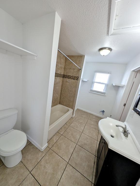 Building Photo - 806 McKinley St