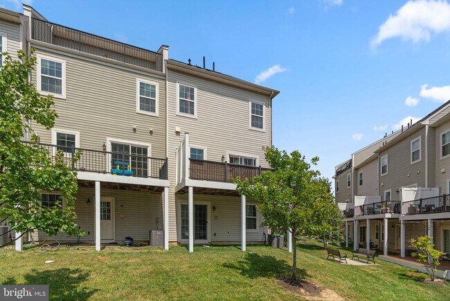 Building Photo - 7977 Alchemy Wy