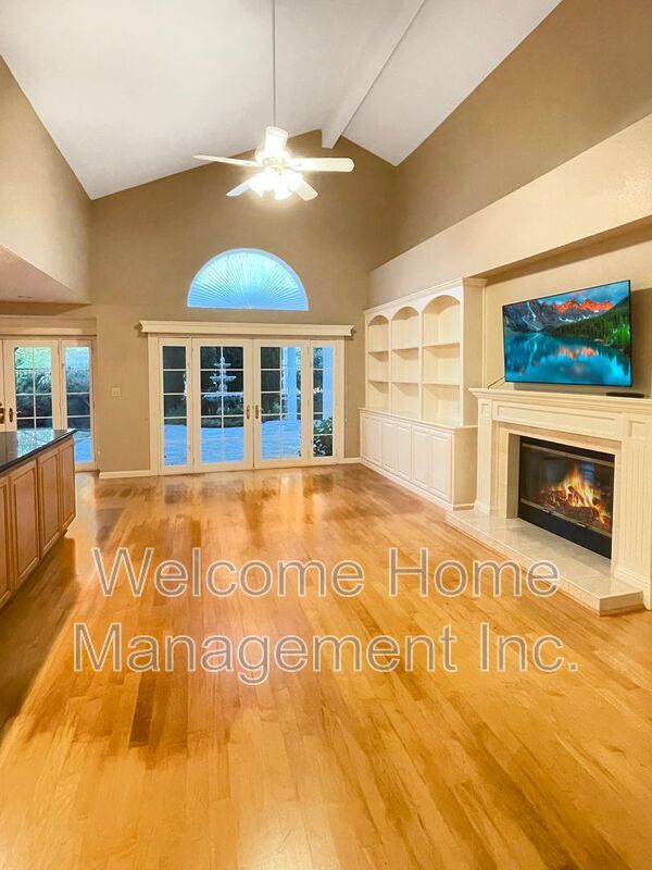 Building Photo - 4310 Canyon Crest Rd W