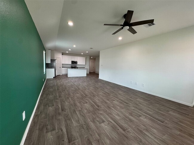 Building Photo - 2216 Laurel Bloom Ln