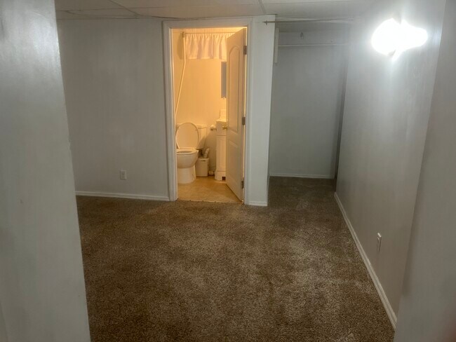 Bedroom looking N - 1521 South Center Street