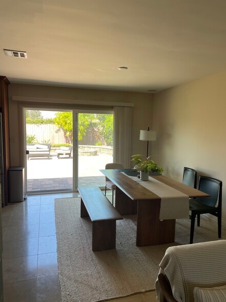 Building Photo - 5954 Stadium St