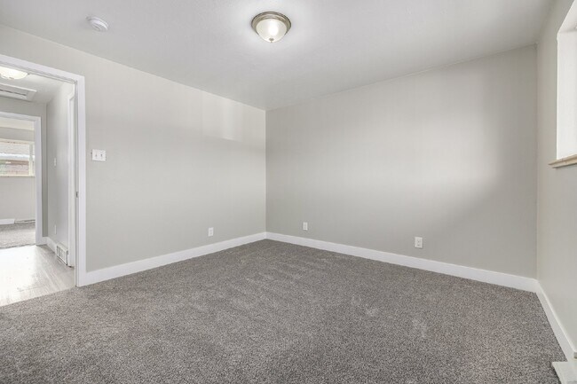 Building Photo - Lovely remodeled 2 Bed 1 Bath in Arvada