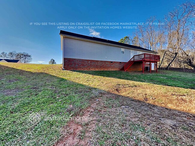 Building Photo - 5311 Oaktree Dr