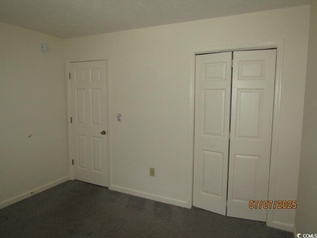 Building Photo - 4258 Pinehurst Cir