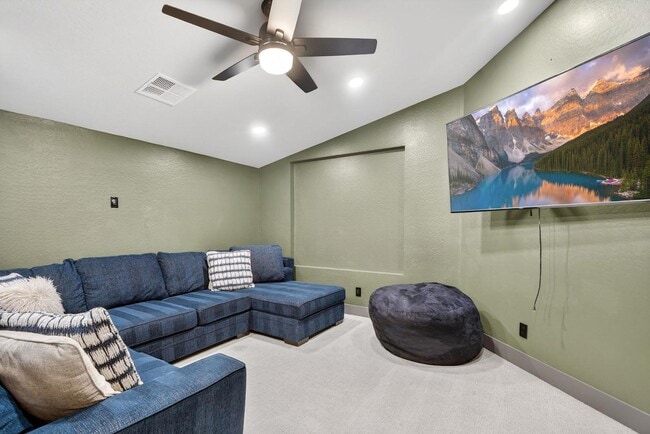 Building Photo - 6932 E Pearl St