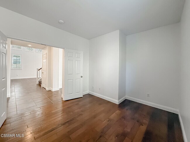 Building Photo - 4948 Via Coronado